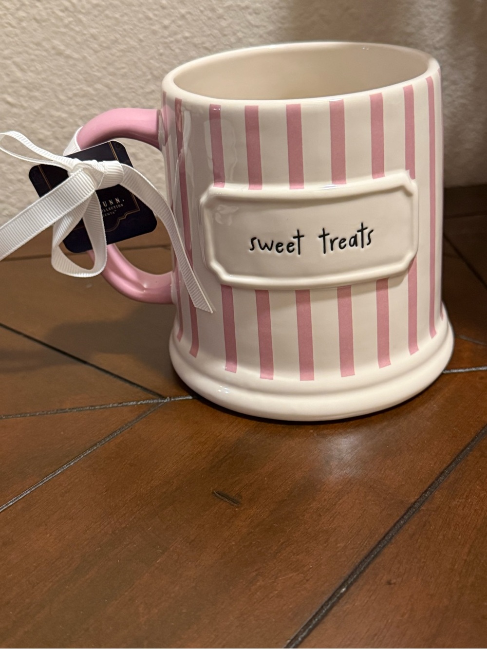 Rae Dunn x Harry Potter Pink Stripe 'Honeydukes' Ceramic Mug SWEET TREATS- NWT - Picture 2 of 7